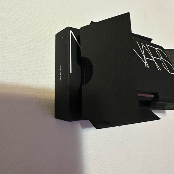 NARS blush in sex appeal - Picture 2 of 3